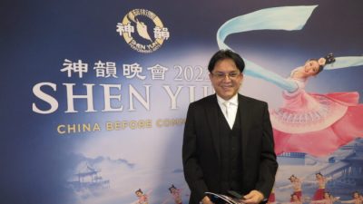 Уилл Рейес-Кубидес посетил вечернее выступление Shen Yun в Центре исполнительских искусств в Сан-Хосе 30 декабря 2022 года. (SunnyChen/TheEpochTimes)