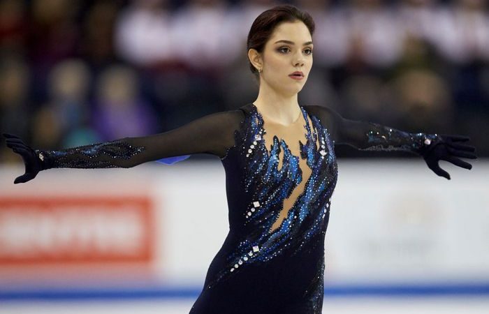 Евгения Медведева на этапе Гран-при Skate Canada International ISU 2019 в Келоуне, Канада, 25 октября 2019 г. (GEOFF ROBINS/AFP via Getty Images)