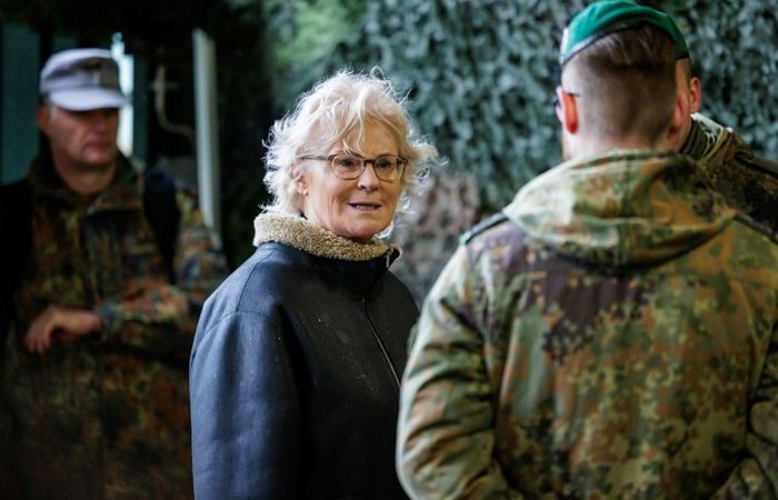 Фото. Министр обороны Германии Кристина Ламбрехт. (Jens Schlueter/Getty Images)