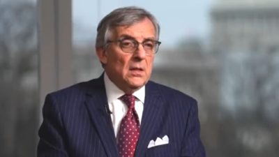Пол Каменар, советник Национального юридического и политического центра, беседует с NTD. Кадр из видео, выпущенного 12 января 2023 года. (NTD/Screenshot via NTD)
