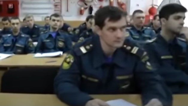 Спасение людей - их работа. Фото: Скриншот/ 
NewSoldat
/youtube.com