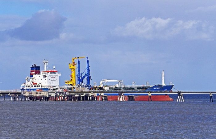 Фото. Казахстан не смог поставлять нефть в обход России.  (Hpgruesen/pixabay.com/pixabay.com)