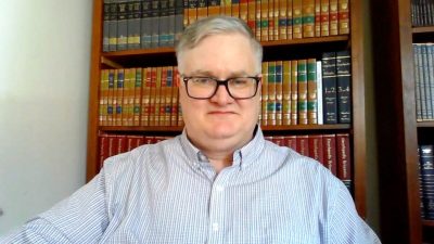Келли Кинкейд, президент Института стоической школы, во время интервью 13 февраля 2023 года. (Скриншот/NTD)
