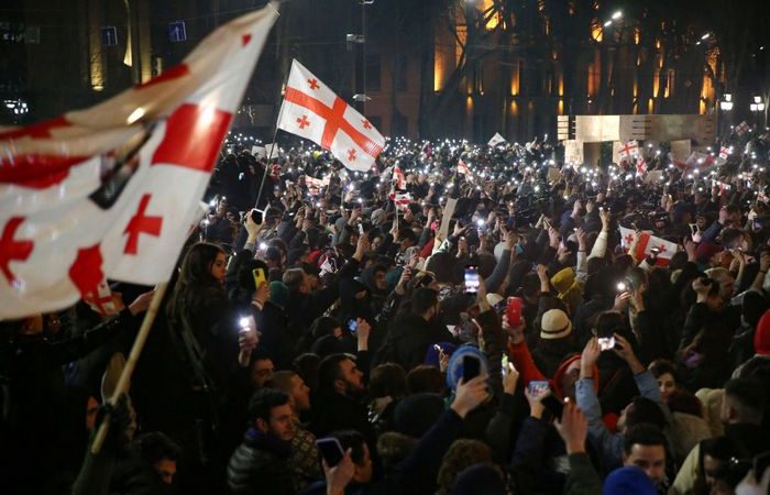 Россиян попросили воздержаться от поездок в Грузию Протесты в Тбилиси, 9 марта 2023 года, Грузии. (ZURAB TSERTSVADZE/AFP via Getty Images)