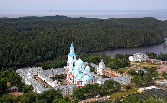 Спасо-Преображенский Валаамский ставропигиальный монастырь. (Фото: wikipedia.org. CC BY-SA 4.0)