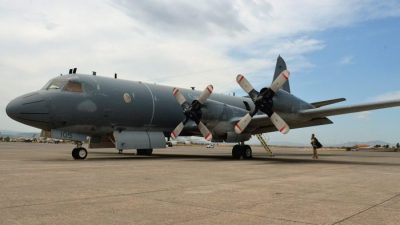 Канадский самолет CP-140 Aurora на аэродроме итальянской военно-морской базы в Сигонелле, Италия, на этой недатированной фотографии. (Murray Brewster/The Canadian Press)

