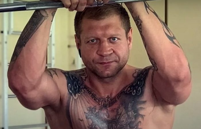 Фото: Скриншот/Steven Strangles People/youtube.com