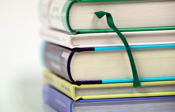 учебники, книги