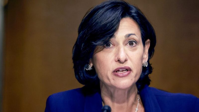 Директор CDC: вакцинированные от COVID-19 могут передавать инфекцию другим людям Директор CDC Рошель Валенски выступает на слушаниях по федеральному ответу на COVID на Капитолийском холме 16 июня 2022 года. (JoeRaedle/GettyImages)
