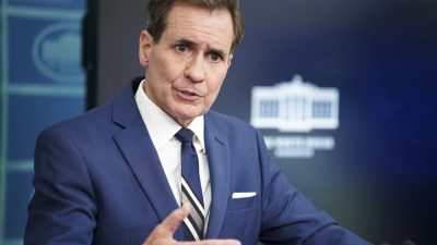 Координатор Совета национальной безопасности по стратегическим коммуникациям Джон Кирби выступает во время брифинга для прессы в Белом доме 6 июня 2023 года. (Madalina Vasiliu/The Epoch Times)