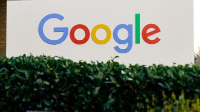 Вывеска Google в офисе компании в Сан-Франциско, Калифорния, 12 апреля 2023 года. (Jeff Chiu/AP Photo)