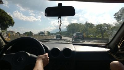 в машине