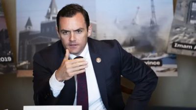 Член палаты представителей Майкл Галлахер (республиканец от штата Висконсин) выступает во время межконфессионального круглого стола в Вашингтоне, 12 июля 2023 г. (Madalina Vasiliu/The Epoch Times)
