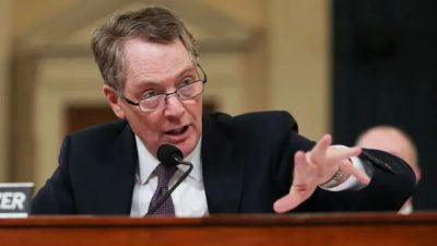Посол Роберт Лайтхайзер, торговый представитель США, дает показания на слушаниях в комитете по путям и средствам Палаты представителей по вопросам американо-китайской торговли в Вашингтоне 27 февраля 2019 года. (Jennifer Zeng/The Epoch Times)
