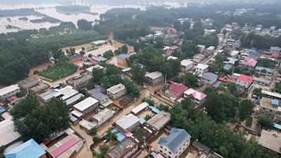 Вид с воздуха на затопленный после сильных дождей в Чжуочжоу, город Баодин, северная китайская провинция Хэбэй, 2 августа 2023 года. (Фото: Jade Gao/AFP) (Фото: JADE GAO/AFP via Getty Images)