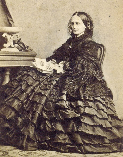 Н. Н. Пушкина-Ланская. Ницца, 1863 (Всероссийский музей А. С. Пушкина).  (Общественное достояние)