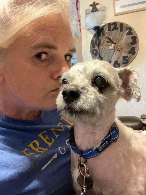 Мэтт с мисс Хьюстон. (Courtesy of Tori Houston and South Plains SPCA)