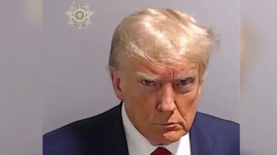 Дональд Трамп был зарегистрирован и отпущен под залог из тюрьмы округа Фултон в Атланте, штат Джорджия, 24 августа 2023 года. (Fulton County Sheriff’s Office)
