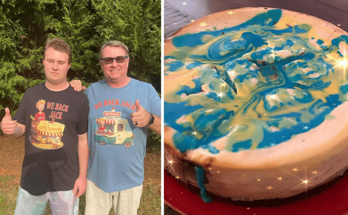 Джек Лич, 19 лет, и его отец Брент Лич, 51 год, управляют бизнесом Jack’s Cheesecakes в Уоткинсвилле, штат Джорджия. (Courtesy of Jack’s Cheesecake)