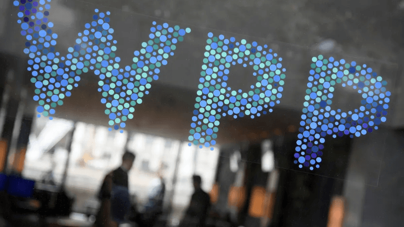 Логотип WPP, крупнейшего мирового агентства по рекламе и связям с общественностью, в офисе компании в Лондоне, 17 июля 2019 года. (Toby Melville/Reuters)