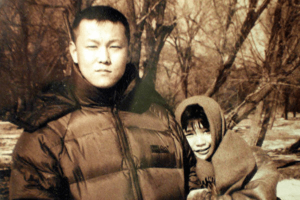 Юй Чжоу и Сюй На на фотографии без даты. (Courtesy of Minghui.org)