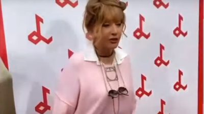 Скриншот/Masha Detochkina/youtube.com
