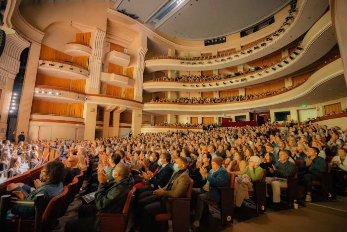 Выступление Shen Yun в Калифорнийском центре искусств, Эскондидо, 11 февраля. (The Epoch Times)