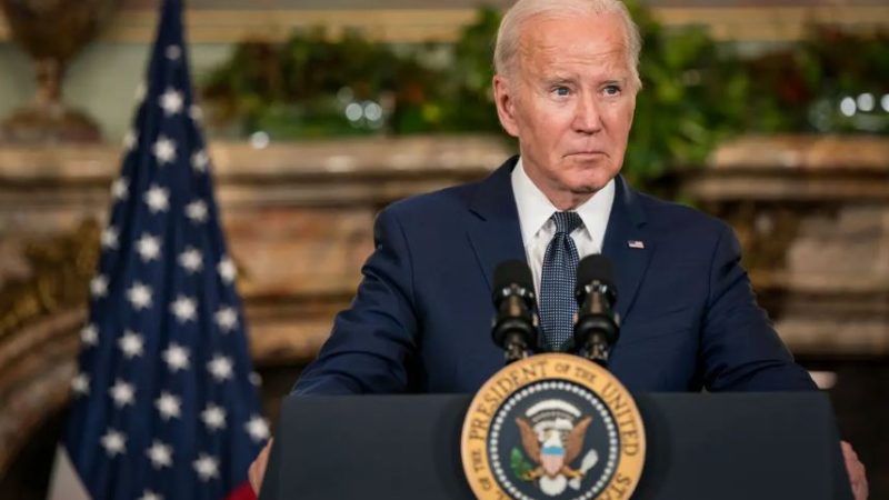 Президент Джо Байден выступает с речью на пресс-конференции в поместье Филоли в Вудсайде, Калифорния 15 ноября 2023 года. (Kent Nishimura/Getty Images)