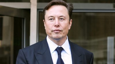 Бизнесмен и генеральный директор Tesla Илон Маск. (Justin Sullivan/Getty Images)