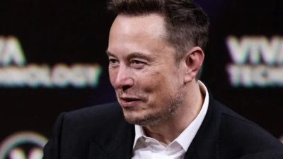 Основатель компании SpaceX, владелец Twitter и генеральный директор Tesla Илон Маск. (JOEL SAGET/AFP via Getty Images)