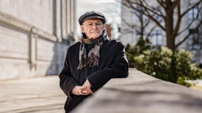 Дэвид Мэйтас, юрист-международник по правам человека, перед мероприятием по принудительному извлечению органов в Гарвардском университете в Бостоне 8 марта 2024 года. (Samira Bouaou/The Epoch Times)