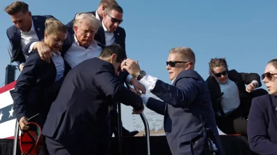 ФБР опознало стрелявшего в Трампа