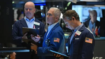 Всплеск безработицы в США вызвал крах фондовых рынков по всему миру
