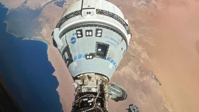 13 июня 2024 года космический корабль Starliner пристыковался к модулю Harmony Международной космической станции. (NASA via AP)