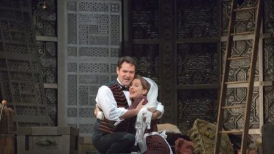 Марлис Петерсен и Ильдар Абдразаков в опере «Свадьба Фигаро». (Ken Howard/Metropolitan Opera)