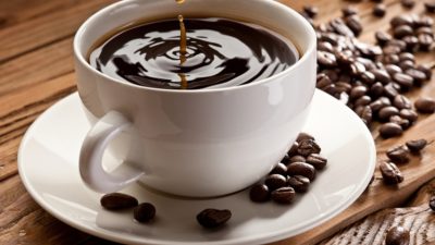 Потребление кофе сразу после пробуждения может привести к повышенному обезвоживанию организма. (Valentyn75 via Dreamstime)