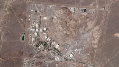 На спутниковом снимке Planet Labs Inc., сделанном 14 апреля 2021 года, виден иранский ядерный объект в Натанзе. (Planet Labs via AP)