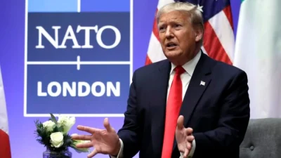 Президент Дональд Трамп выступает на мероприятии во время саммита НАТО в Гроув в Уотфорде, Англия, 4 декабря 2019 года. (AP Photo/ Evan Vucci)