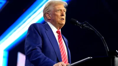 Избранный президент Дональд Трамп выступает на фестивале AmericaFest в Финиксе 22 декабря 2024 года. (Rick Scuteri/AP Photo)