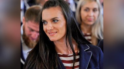 Двукратная олимпийская чемпионка по прыжкам с шестом Елена Исинбаева. (Kremlin.ru/ru.wikipedia.org/CC BY 4.0 ) 
