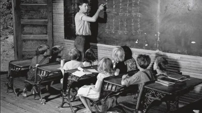 Школа с одним классом в округе Бретхитт, штат Кентукки, 1940 год. (Public Domain)
