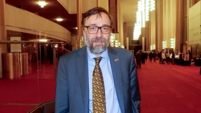 Радован Яворчик на шоу Shen Yun в Оперном театре Кеннеди-центра в Вашингтоне, 26 февраля 2025 года. (Weiyong Zhu/The Epoch Times)
