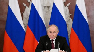 Президент России Владимир Путин выступает с заявлением для СМИ в Кремле в Москве 11 мая 2025 года. (Sergey Bobylev/Host agency RIA Novosti/Handout via Reuters)