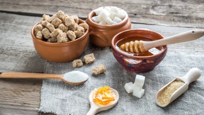 Мир натуральных подсластителей, каждый из которых имеет свою собственную историю. (Alexander Prokopenko/Shutterstock)