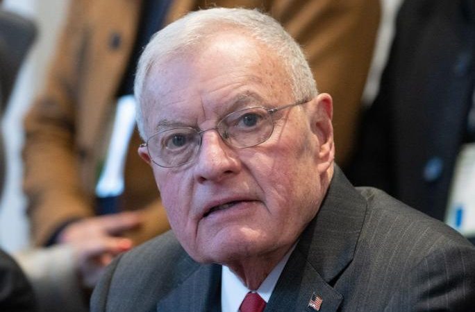 Специальный посланник США по Украине и России Кит Келлог. (BORIS ROESSLER/POOL/AFP via Getty Images)