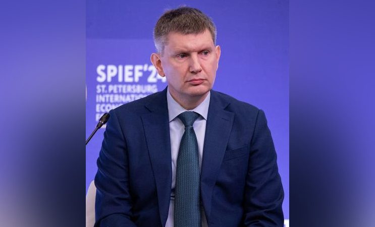 Российские экономисты высказались о приближении рецессии Министр экономического развития РФ Максим Решетников. (PressMinec/commons.wikimedia.org/CC BY-SA 4.0)