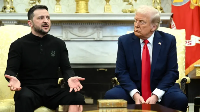 Дональд Трамп и Владимир Зеленский встречаются в Овальном кабинете Белого дома 28 февраля 2025 года. (Saul Loeb/AFP via Getty Images)