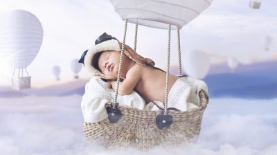 Девочка сказала, что выбрала свою мать, пока ждала в облаках. (conrado via Shutterstock)
