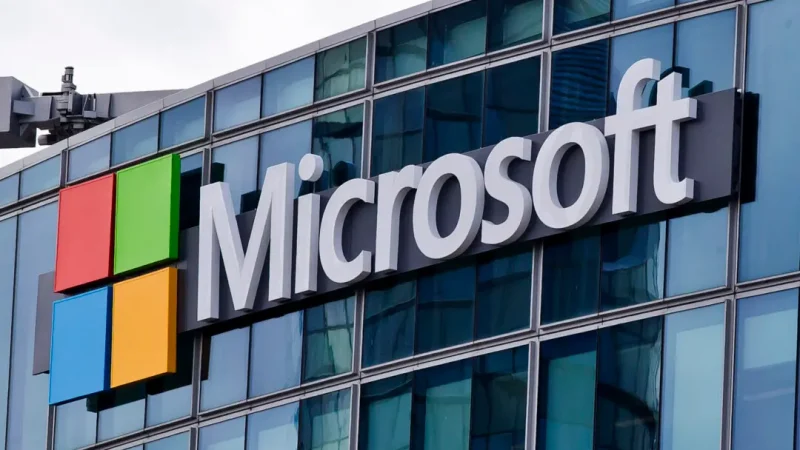 Логотип Microsoft в Исси-ле-Мулино под Парижем, 12 апреля 2016 года. (Michel Euler/The Canadian Press/AP)