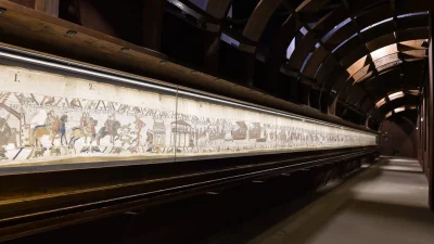 Почти 70-метровый «Гобелен из Байё» выставлен в специальном музее в городе Байё в Нормандии, Франция. (Copyright Bayeux Museum)
